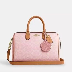 Coach Med. Rowan in Powder Pink